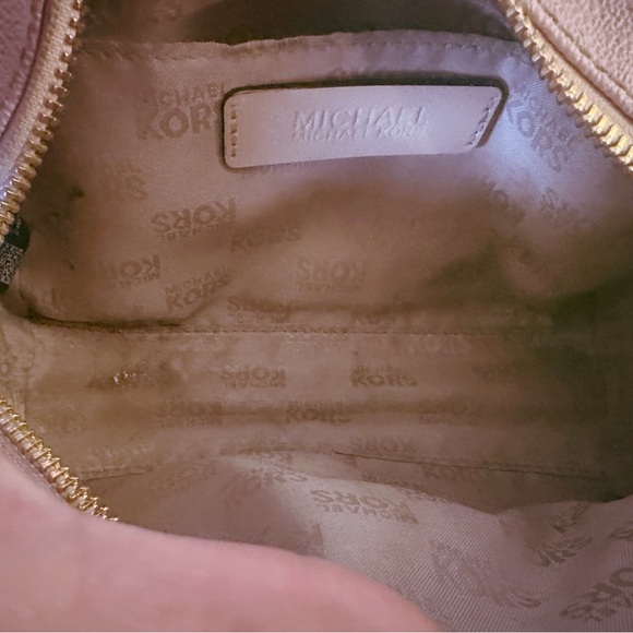 Michael Kors Pink Heart Pouch - Picture 7 of 8